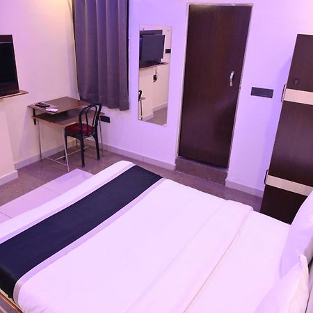 Hotel Riddhi Regency 勒克瑙 外观 照片