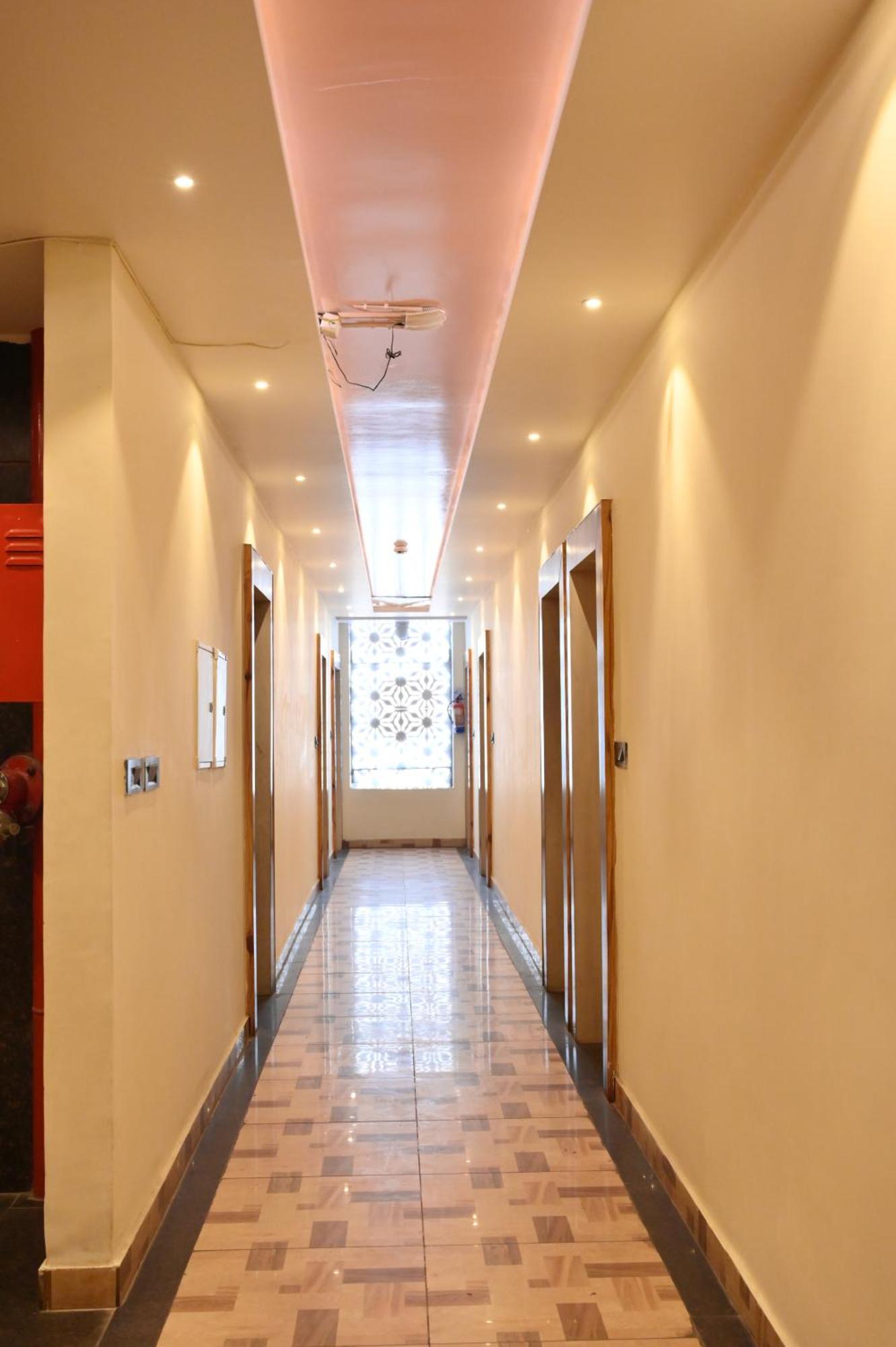 Hotel Riddhi Regency 勒克瑙 外观 照片