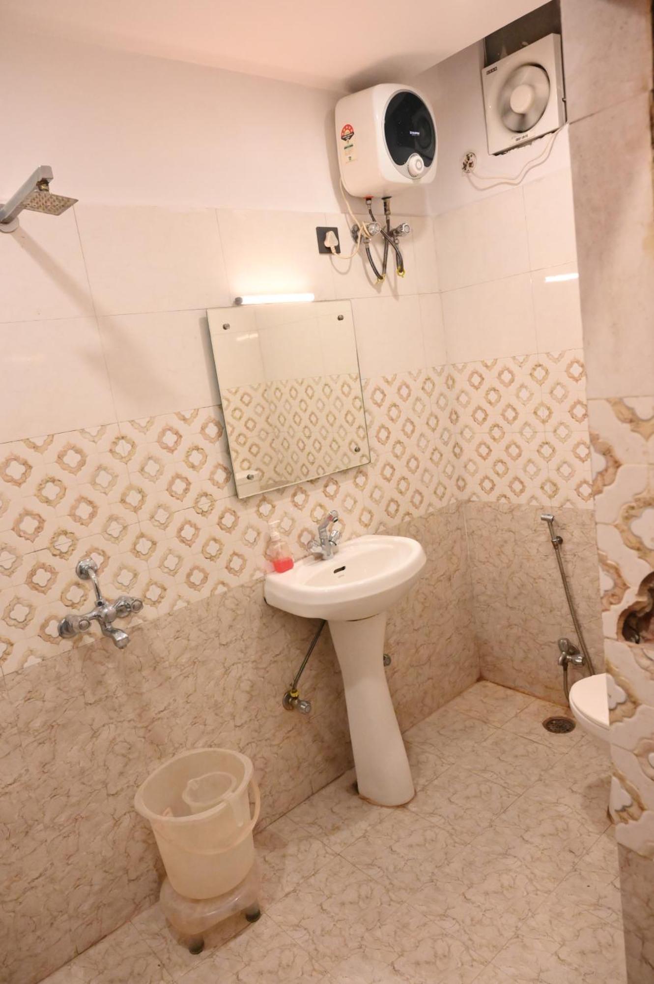 Hotel Riddhi Regency 勒克瑙 外观 照片