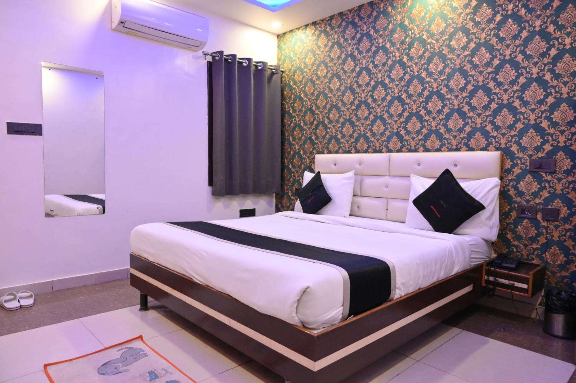 Hotel Riddhi Regency 勒克瑙 外观 照片