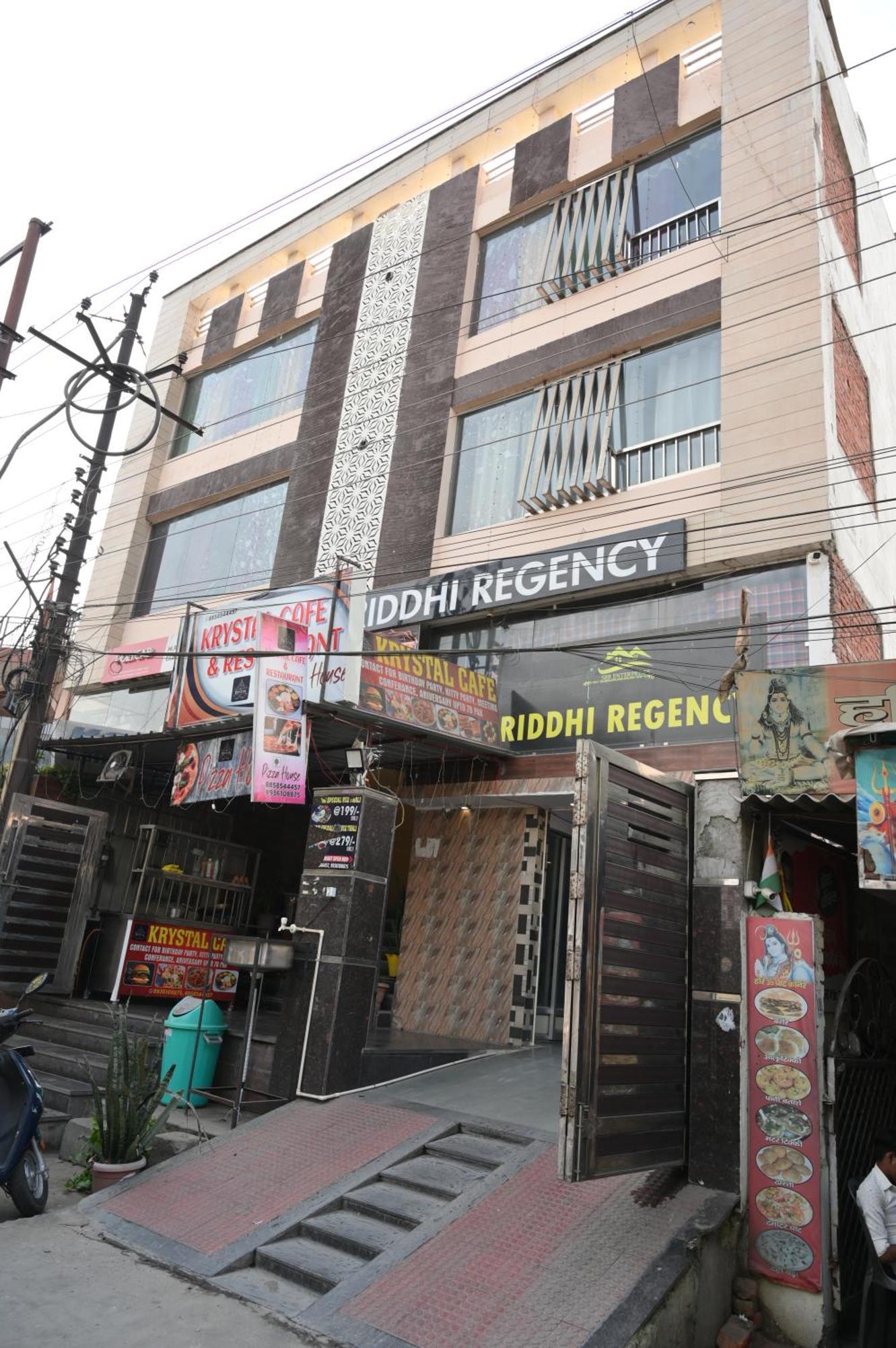 Hotel Riddhi Regency 勒克瑙 外观 照片